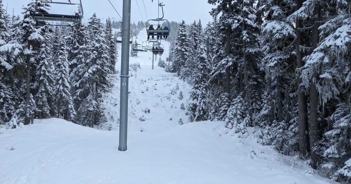 2025-12-05 Whistler Blackcomb snow report
