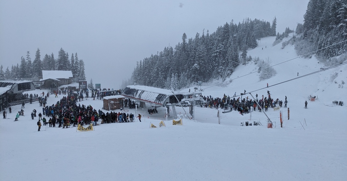 2025-12-22 Whistler Blackcomb snow report