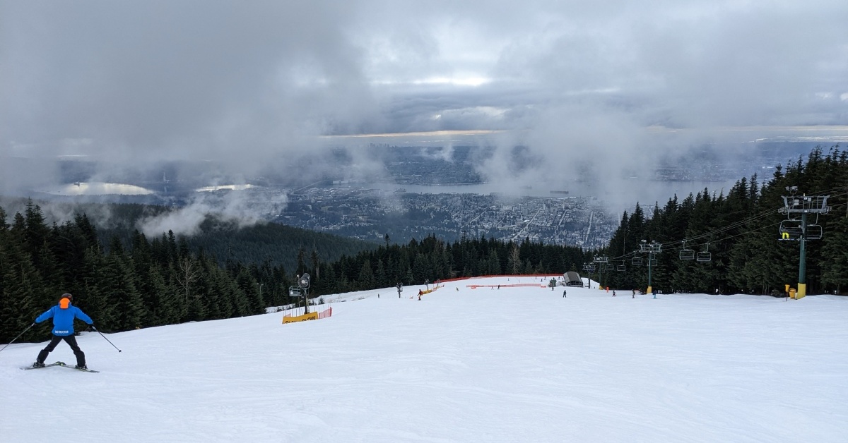 2022-02-16 Grouse mountain snow report