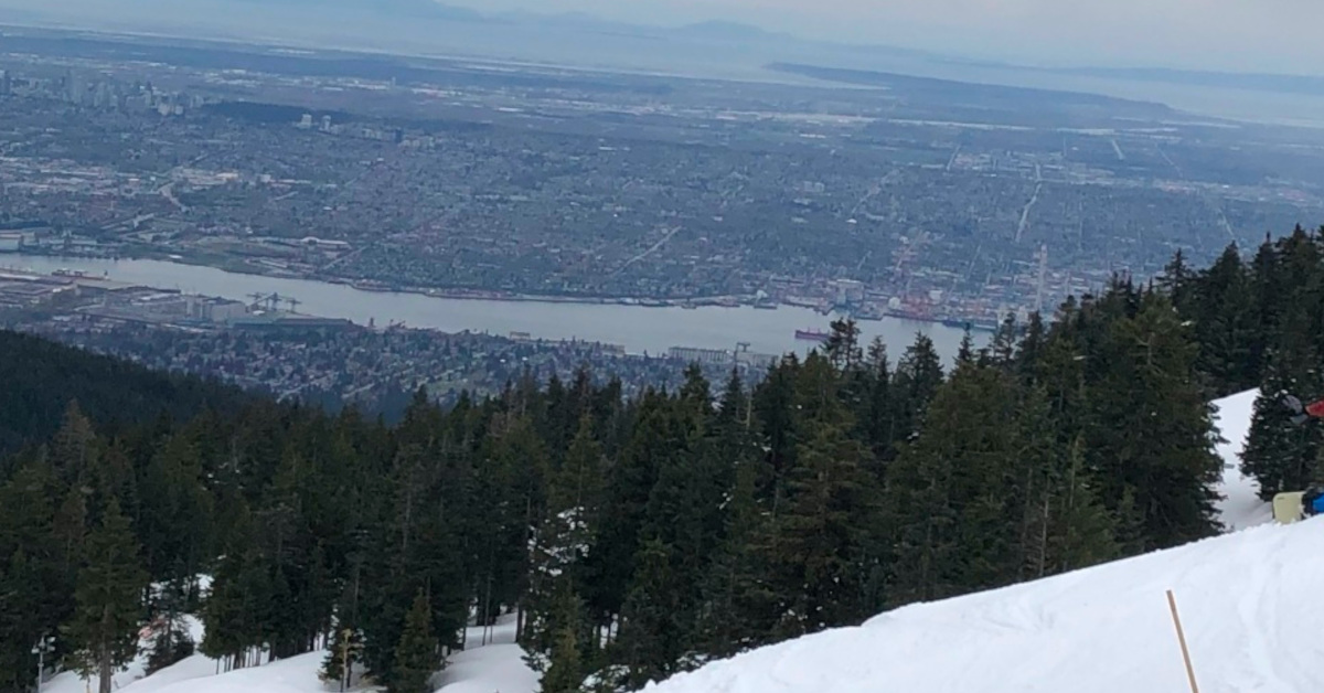 2022-04-20 Grouse mountain snow report