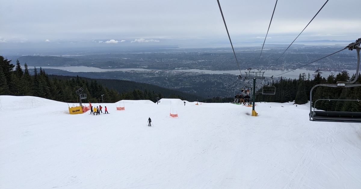 2022-05-06 Grouse mountain snow report