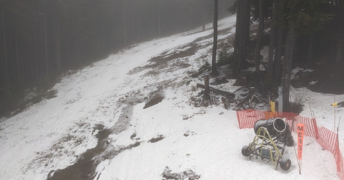 2022-12-28 Grouse mountain snow report
