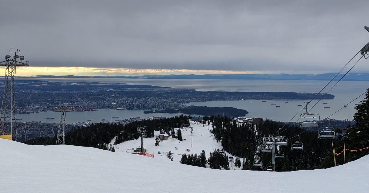 2023-01-05 Grouse mountain snow report
