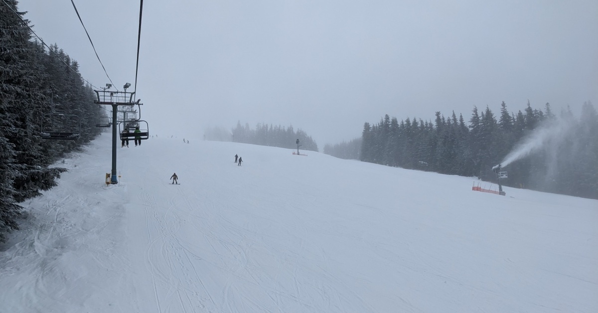 2023-01-31 Grouse mountain snow report
