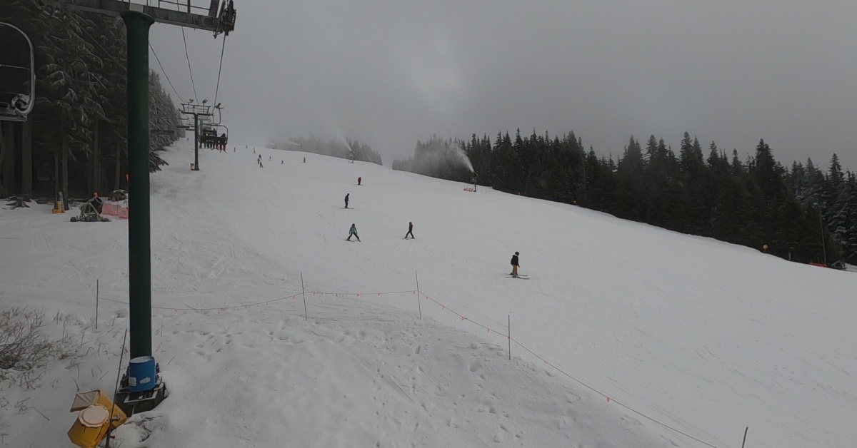 2023-02-15 Grouse mountain snow report