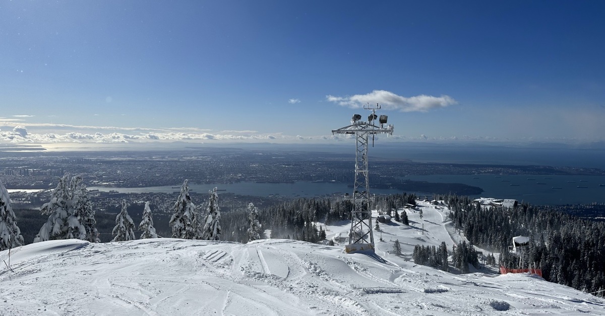 2023-03-02 Grouse mountain snow report