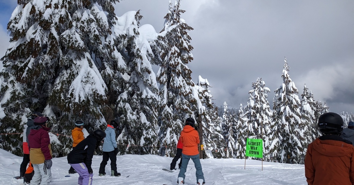2023-03-06 Grouse mountain snow report