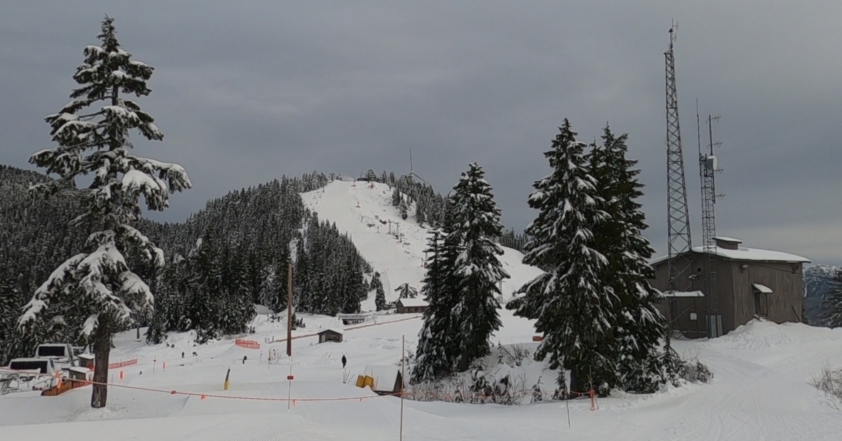 2024-01-16 Grouse mountain snow report