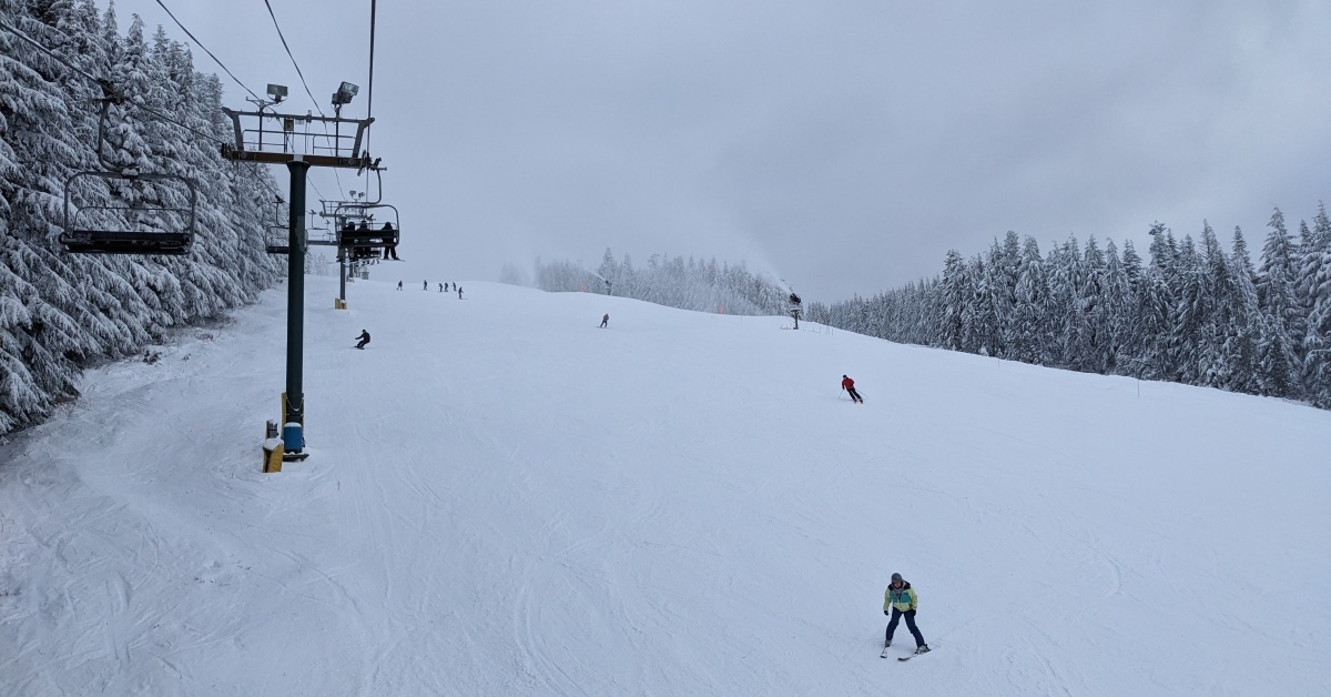 2025-02-06 Grouse mountain snow report